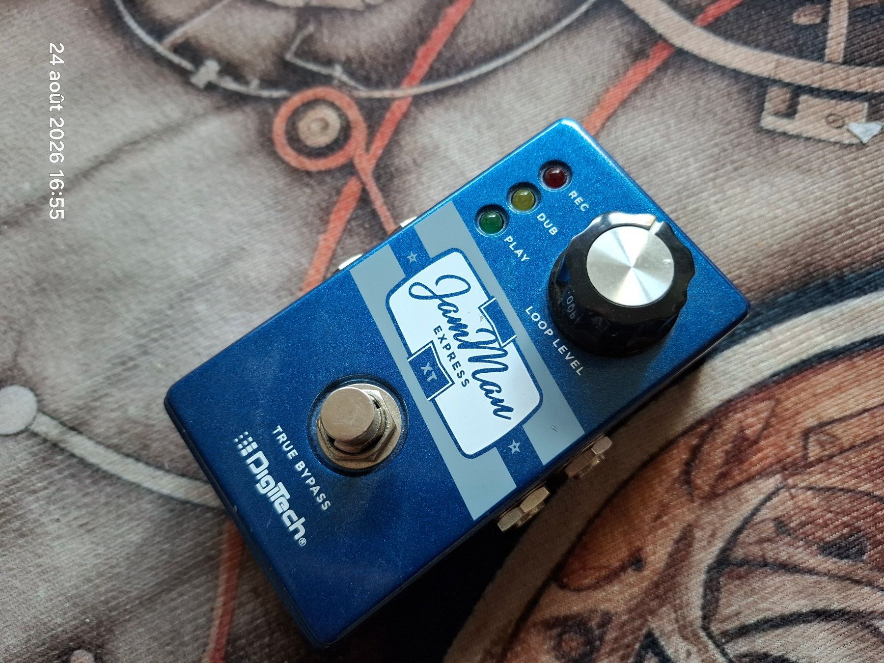 Musikinstrumente: DigiTech JamMan Express XT --- ***** 1.- ***** --- – Gebraucht aus Yverdon-les-Bains von Dan00