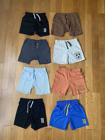 Jungen Shorts Gr. 110/116 HM