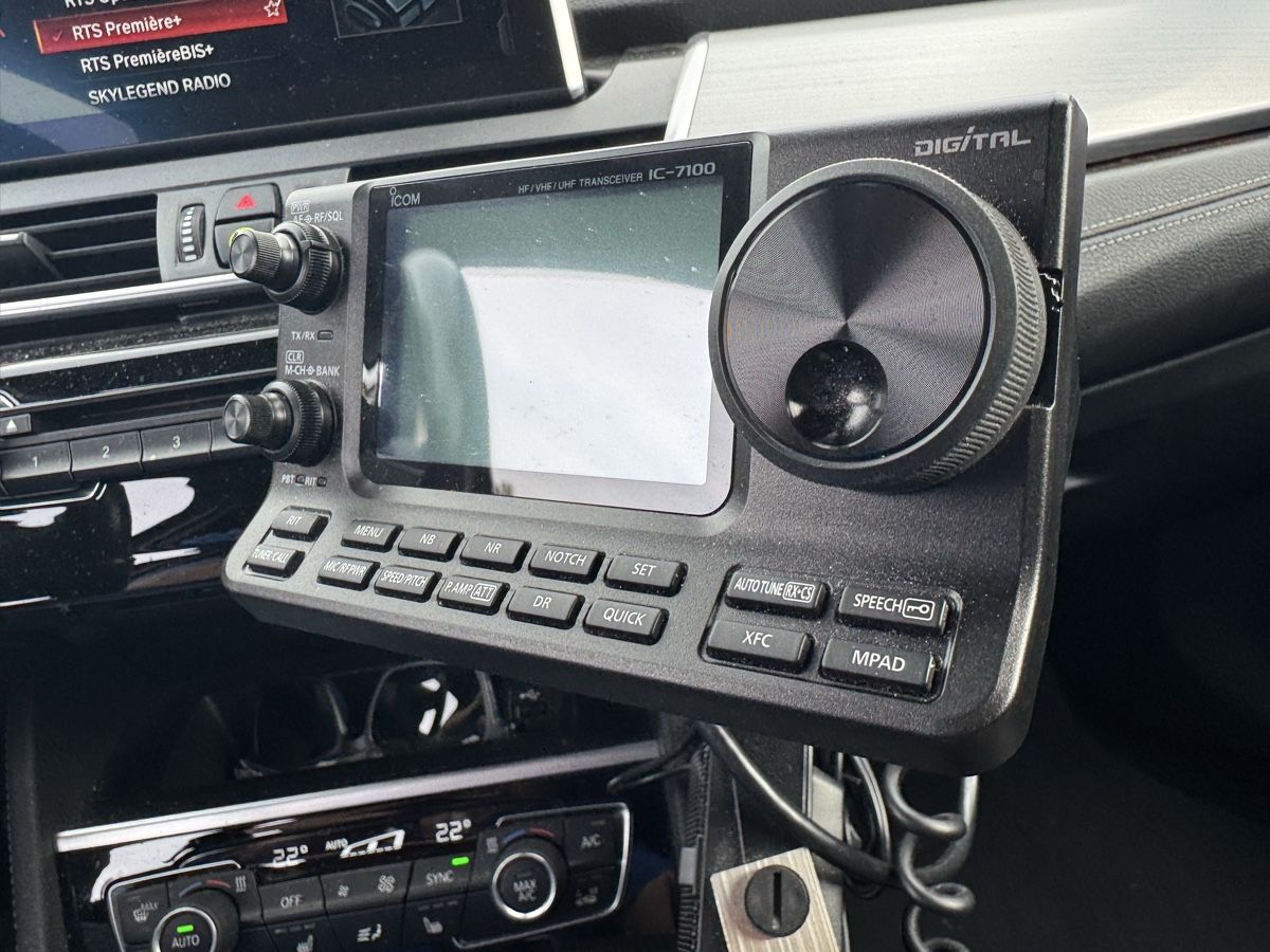 Technique de radiocom: Icom IC-7100 – D'occasion à Le Mont-sur-Lausanne par jap66 1