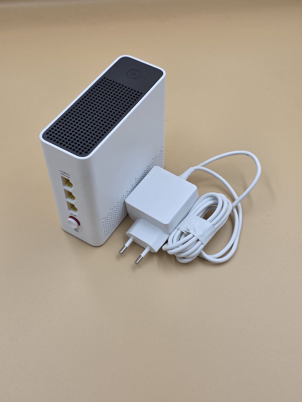 Swisscom Modem & Router: Swisscom Router set mit 5G Antenne   – Usato da Lanzenhäusern venduto da Abshot 3