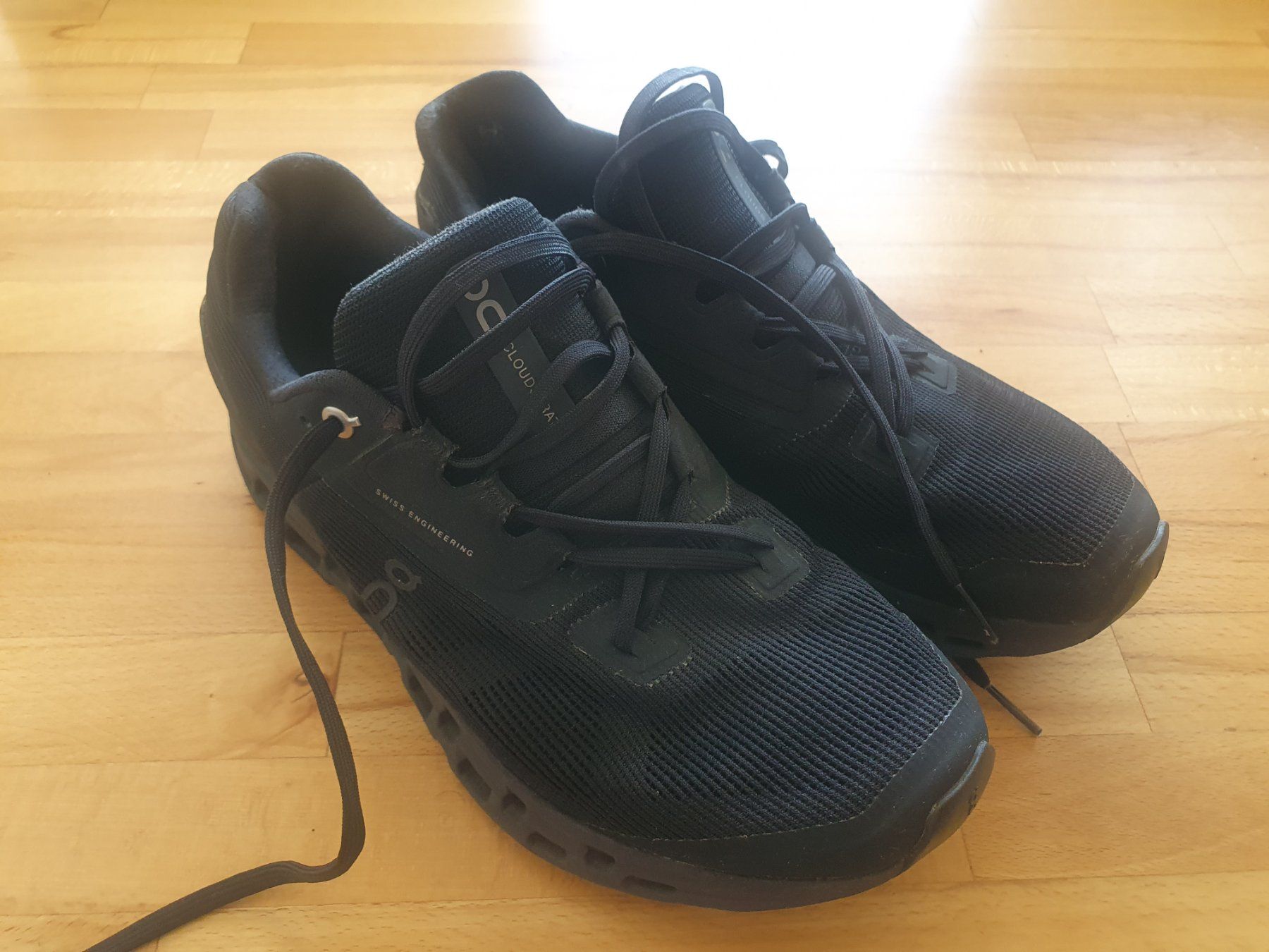 On Chaussures femmes: On Sneaker Gr 40 – D'occasion à Pfaffhausen par mai2002