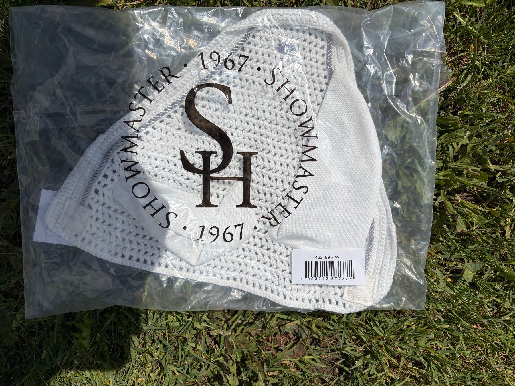 Briglie & Cavezze: Showmaster Ohrengarn weiss Warmblut – Nuovo e nell'imballaggio originale da Altstätten SG venduto da wolf223