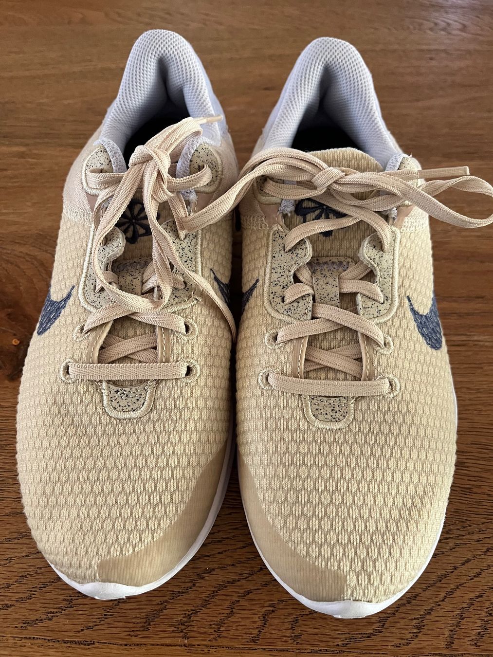 Scarpe da donna: Nike Flex Experience Run 11 Next Nature Grösse EUR 39 – Usato da Kleindietwil venduto da sternenstaub_as 1