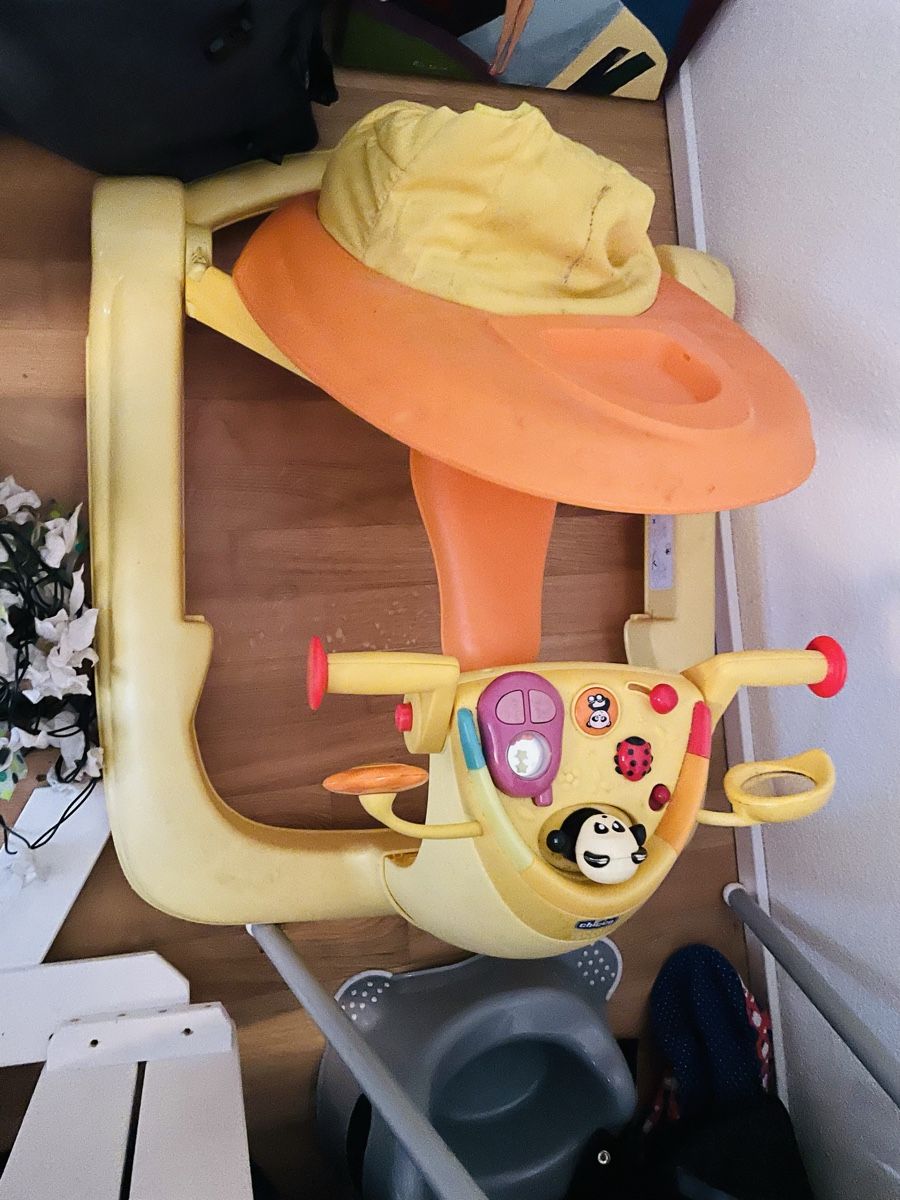 Chicco Fahrzeuge für Kinder: Baby Walker – Neu (gemäss Beschreibung) aus Schaffhausen von yvo_z89r