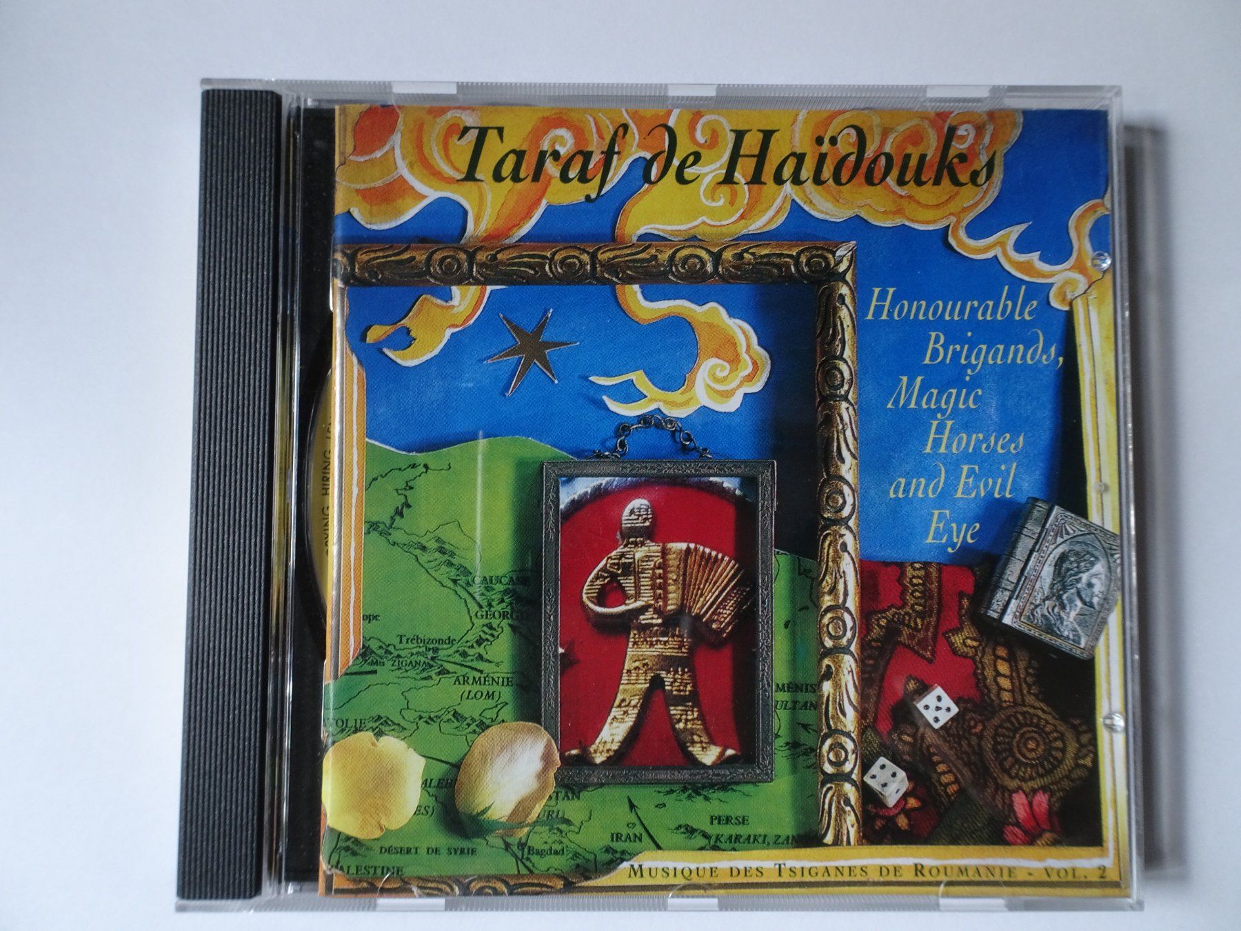 CD: CD Taraf de Haidouks Honourable Brigands, Magic Horses – Usato da Schönenwerd venduto da schnitzunddrunter