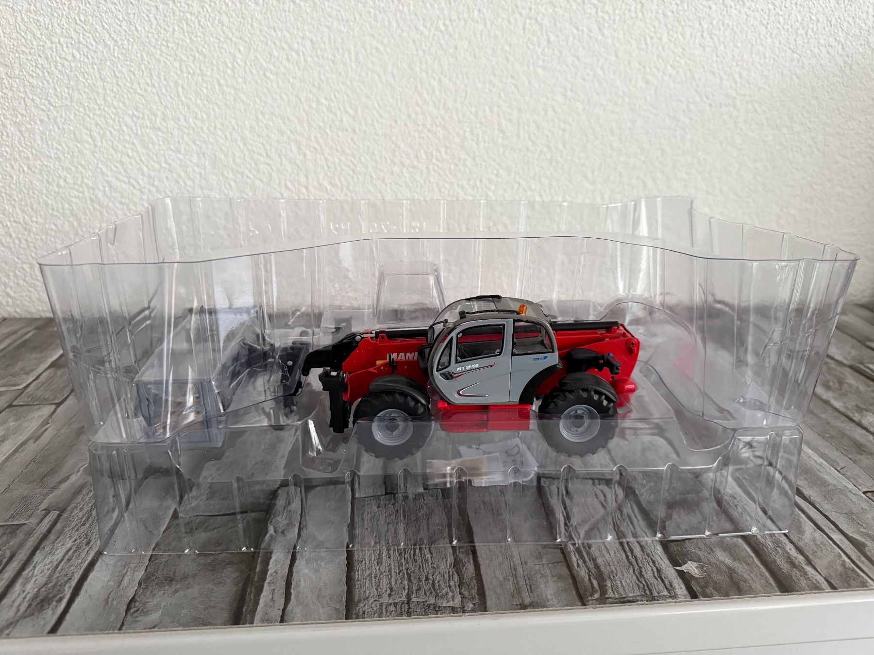Kit di modellismo & Modellini statici: Manitou MT 1840 (1:32) – Nuovo (secondo la descrizione) da Riggisberg venduto da Dive0 3