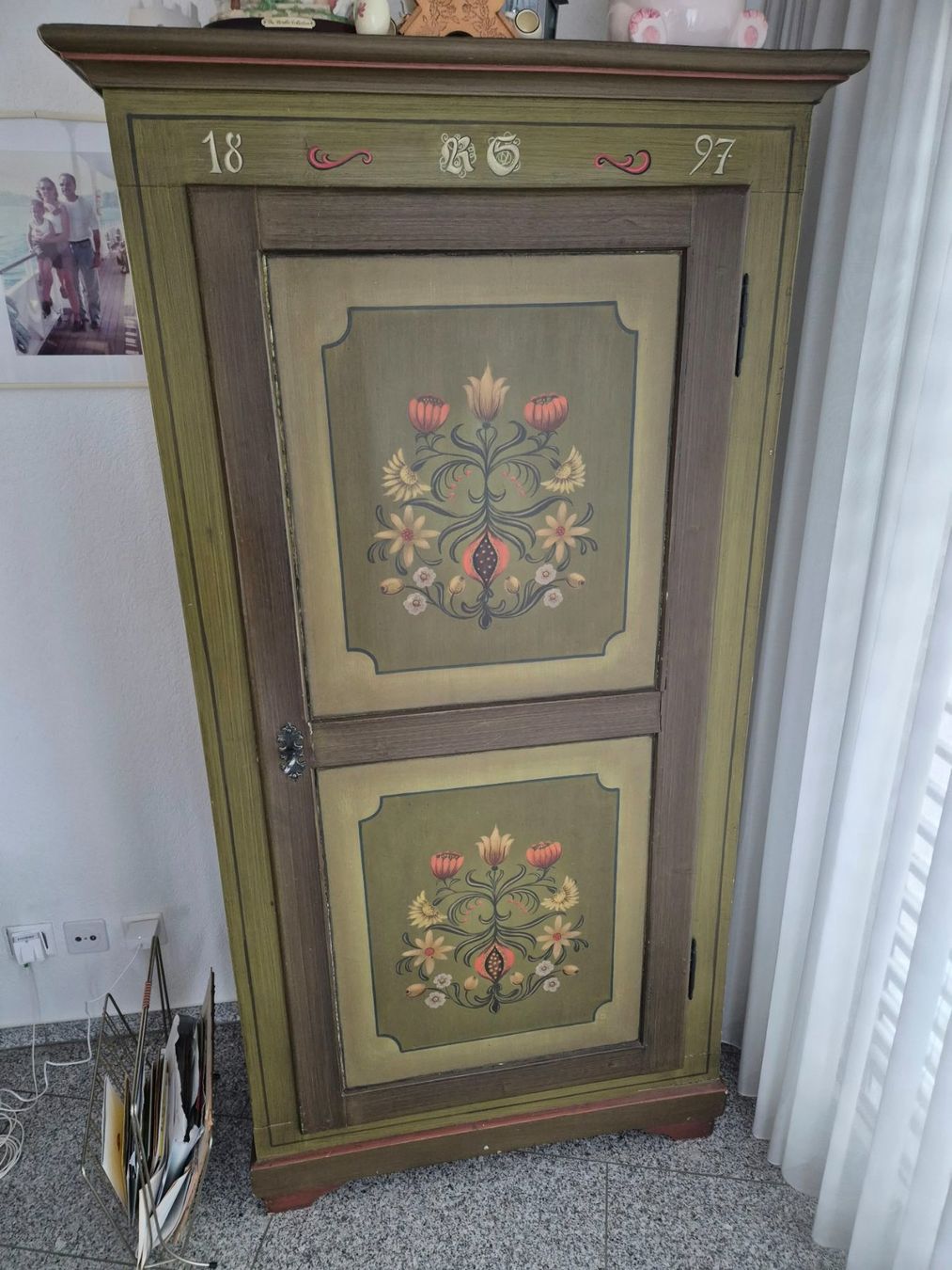 Armadi: Schrank – Usato da Sursee venduto da yas_rm65 1