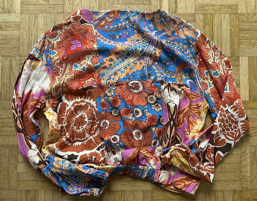 Blusen: Retro Bluse Gr.M  – Gebraucht aus Stäfa von DearDarling 1