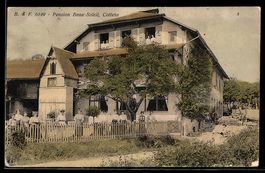 AK Cottens, Hotel-Pension Beau-Soleil, Außenansicht mit Gart