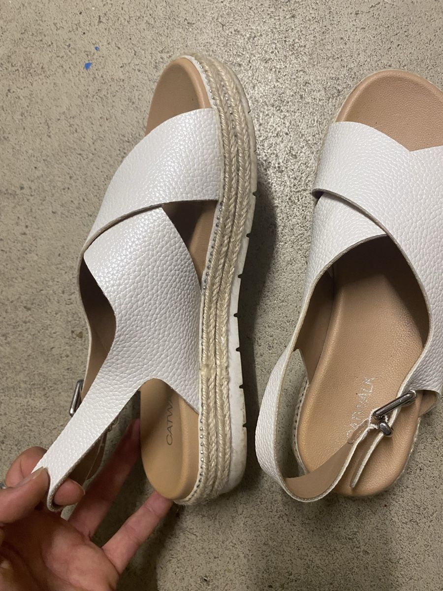 Scarpe da donna: Sandalen – Usato da Luzern venduto da oli_6x2r 1