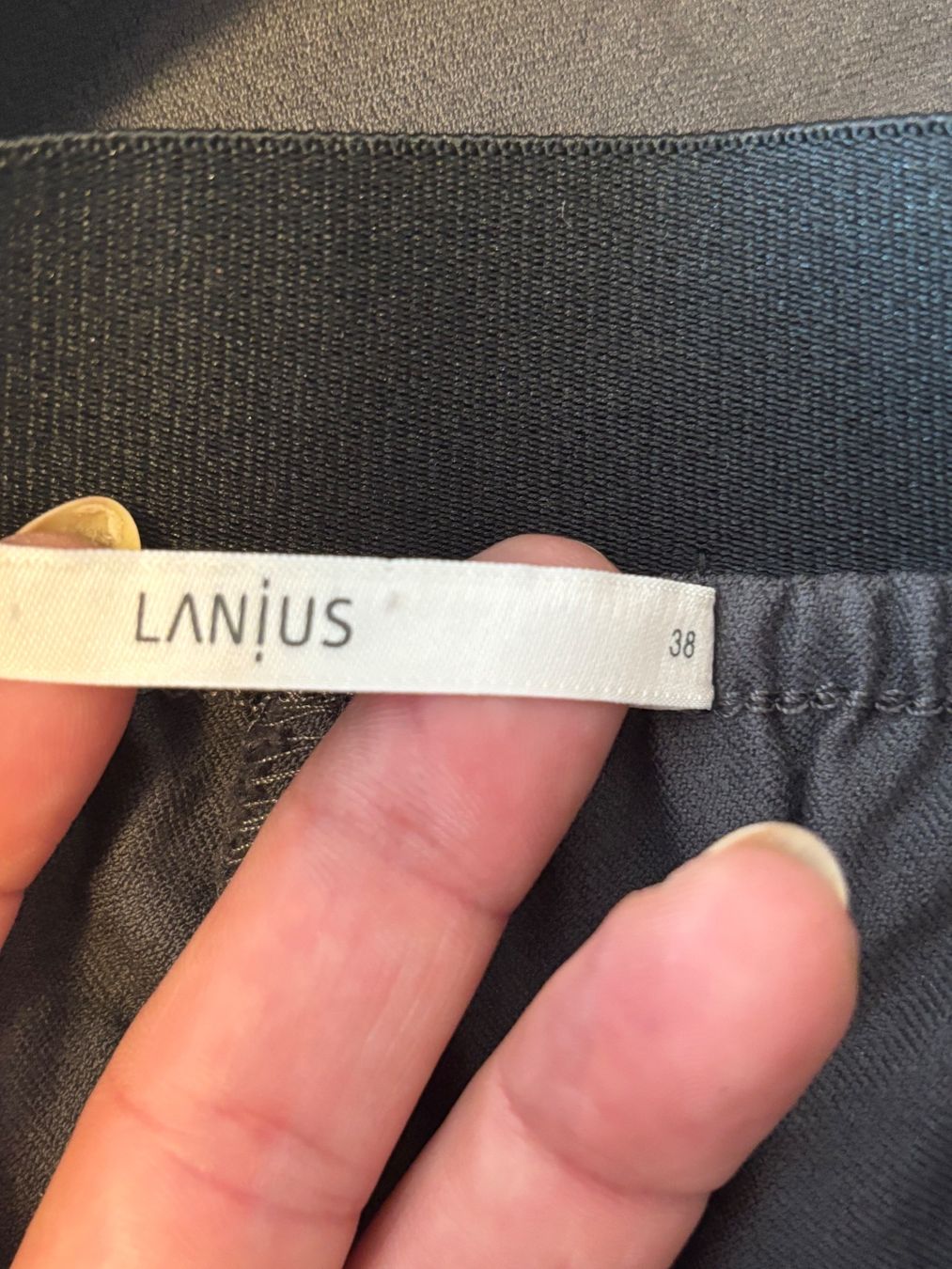 Lanius Pantaloni: Lanius Hose Baumwolle – Usato da St. Margrethen SG venduto da dijanaO 2