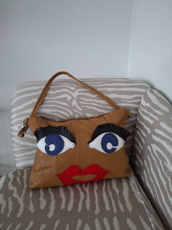 Ausgefallene Damen Handtasche mit Gesicht, Leder!