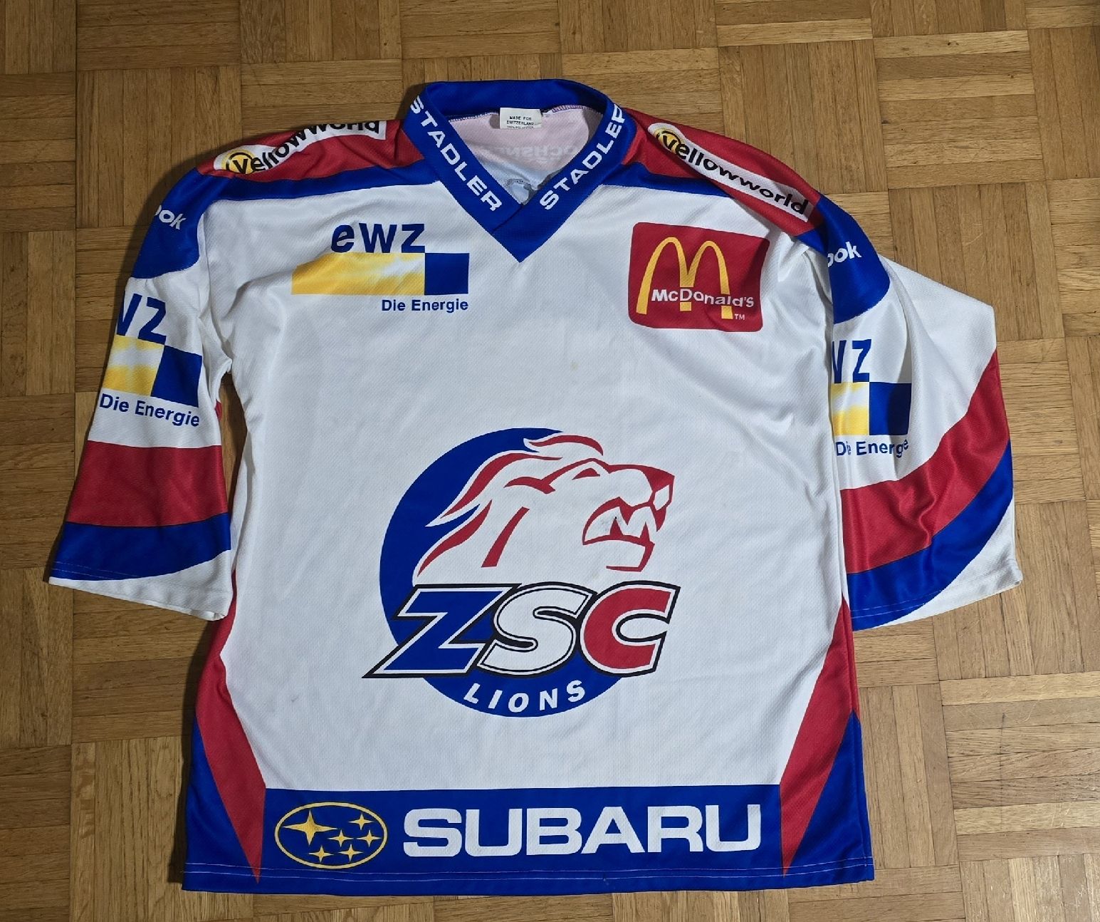 Zsc Lions Canottiere & Pantaloni: ZSC Lions Trikot – Usato da nänikon venduto da Gstibu