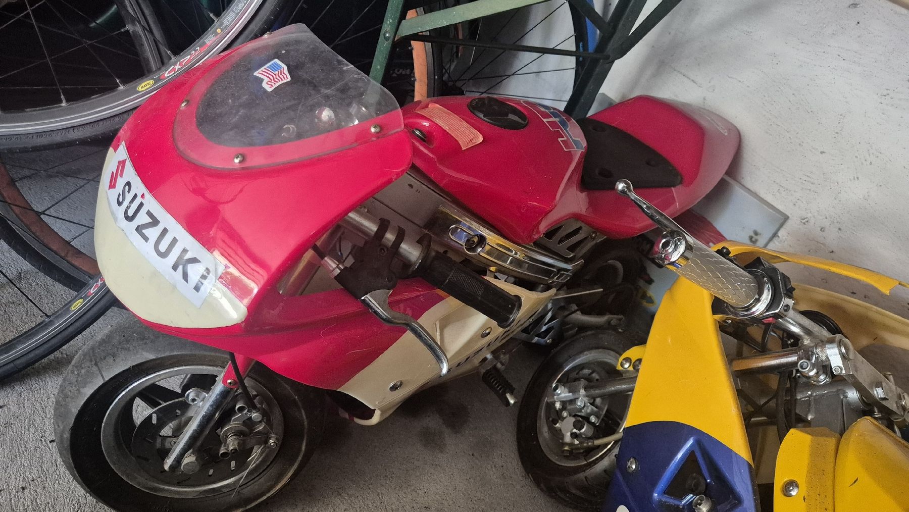 Mini Bike: Zwei Mini motorad – Usato da Rämismühle venduto da beni0010 1