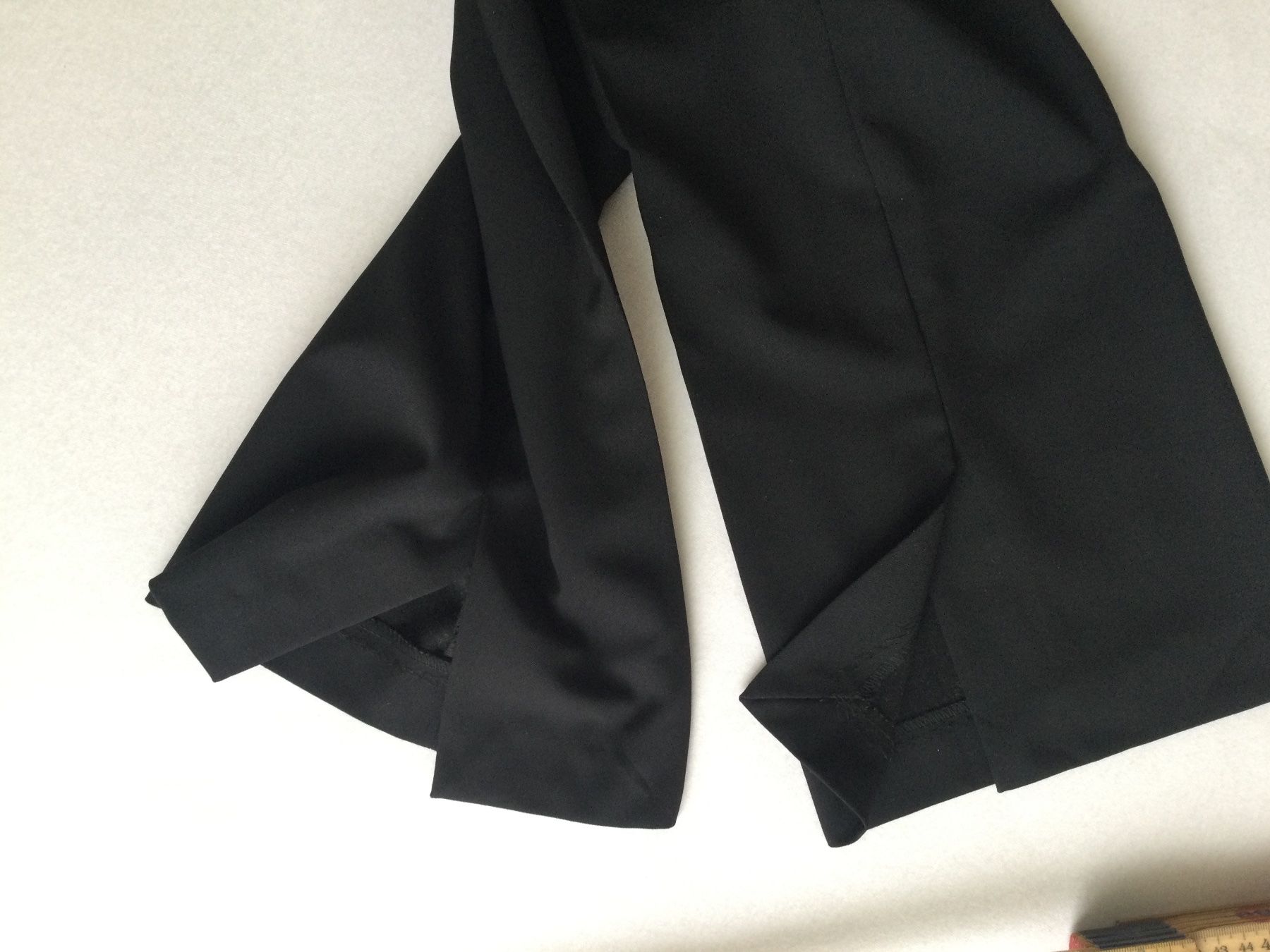 Brax Pantaloni: Schwarze Hose 36 BRAX – Usato da Zürich venduto da Janakpur 5