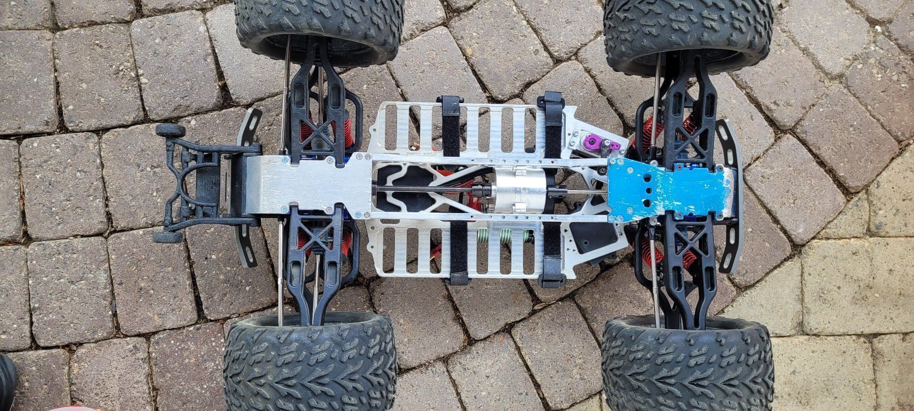 Modellismo RC: Traxxas E-Maxx Brushless - Alu Monster – Usato da Merenschwand venduto da Robin2 1