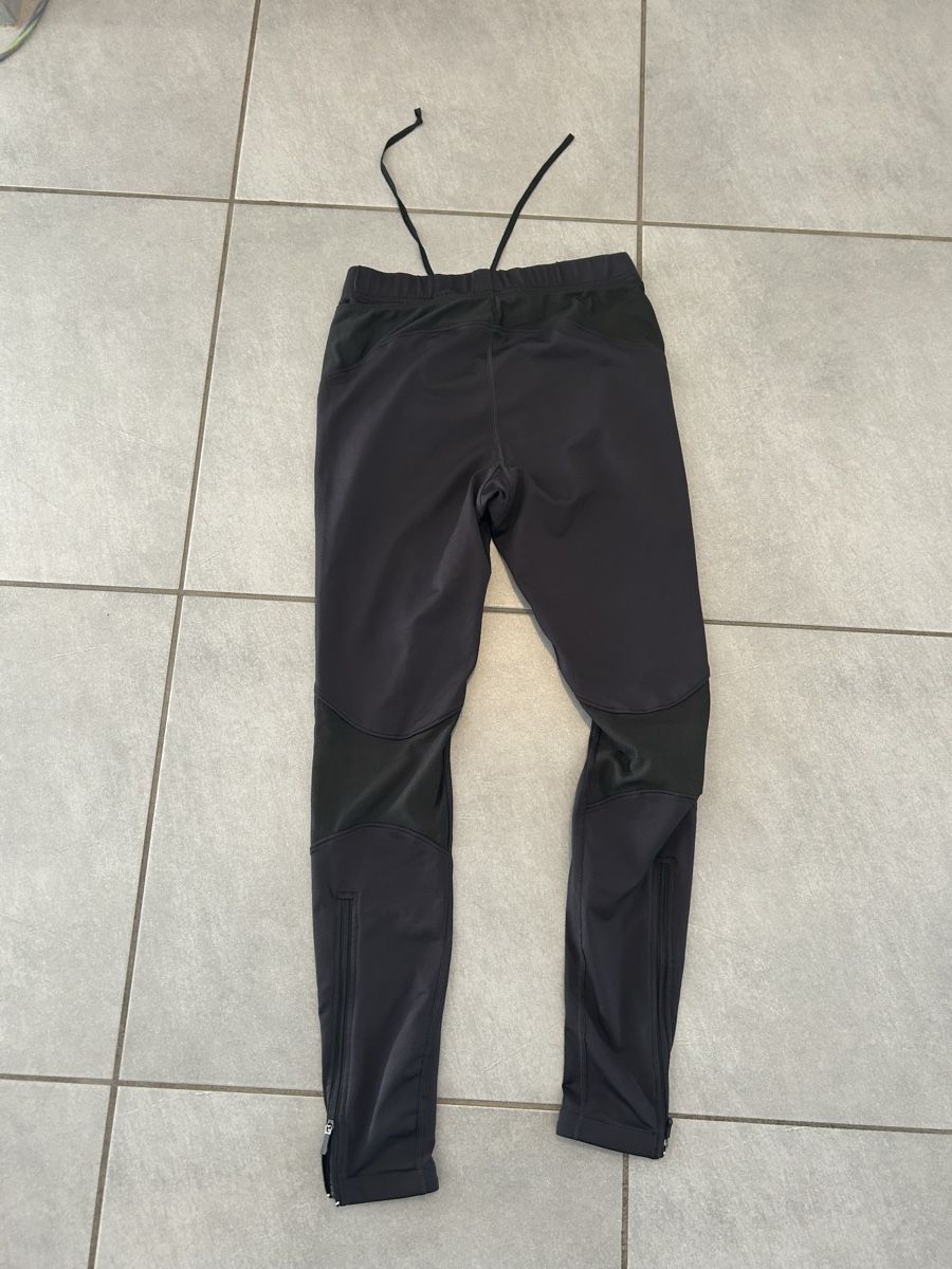 Reebok Pantaloni: Reebok Trainerhose Grösse 50 NEU – Nuovo e nell'imballaggio originale da Pfungen venduto da BuyIt 1