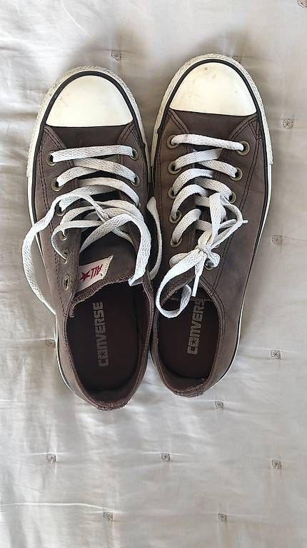 Converse Scarpe da uomo: Leather converse – Usato da Zurich venduto da MariaSPO