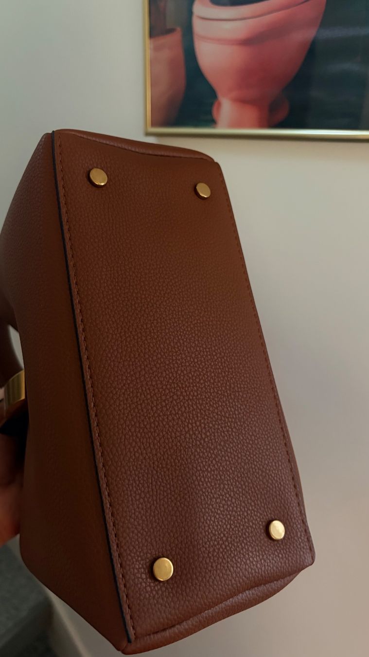 C&A Borse da donna: Superleichte Tasche braun Hand oder Schulter getragen – Nuovo e nell'imballaggio originale da Frauenfeld venduto da Vanityroom 5