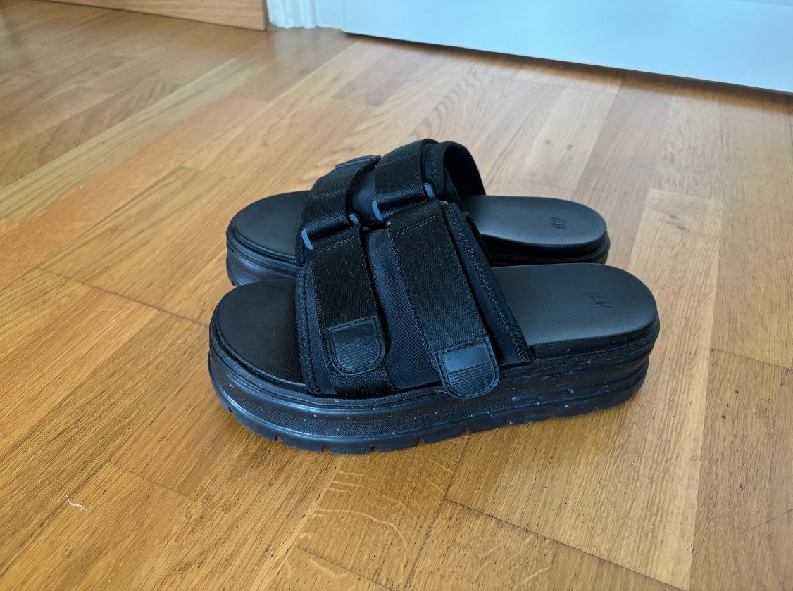 H&M Scarpe da donna: Plateausandalen von H&M – Usato da Zürich venduto da Gret00 2