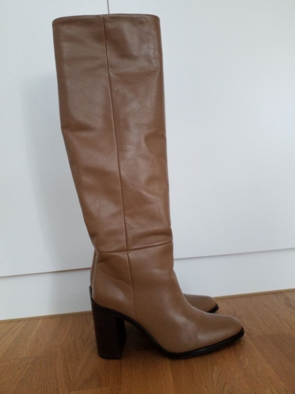 Zara Scarpe da donna: leather boots Zara – Usato da Luzern venduto da _Lobster_ 1