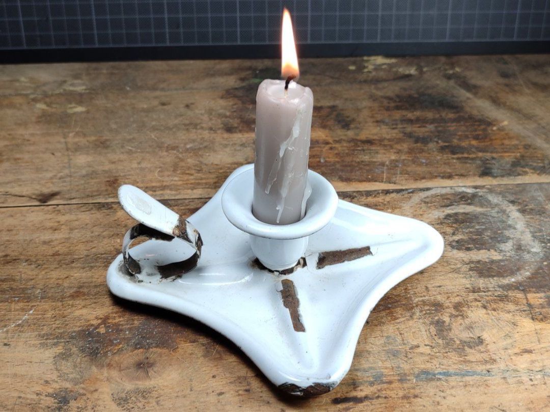 Portacandele: Wunderschöner alter Kerzenständer emailliert – Usato da Gelterkinden venduto da MYSTOREFORYOU4460