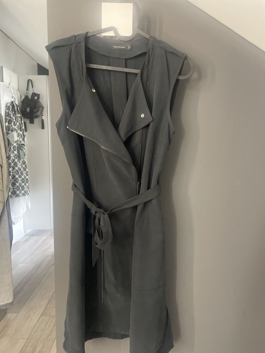 Calvin Klein Vestiti: Westenkleid von Calvin Klein in Seide – Usato da Bronschhofen venduto da Ratz2