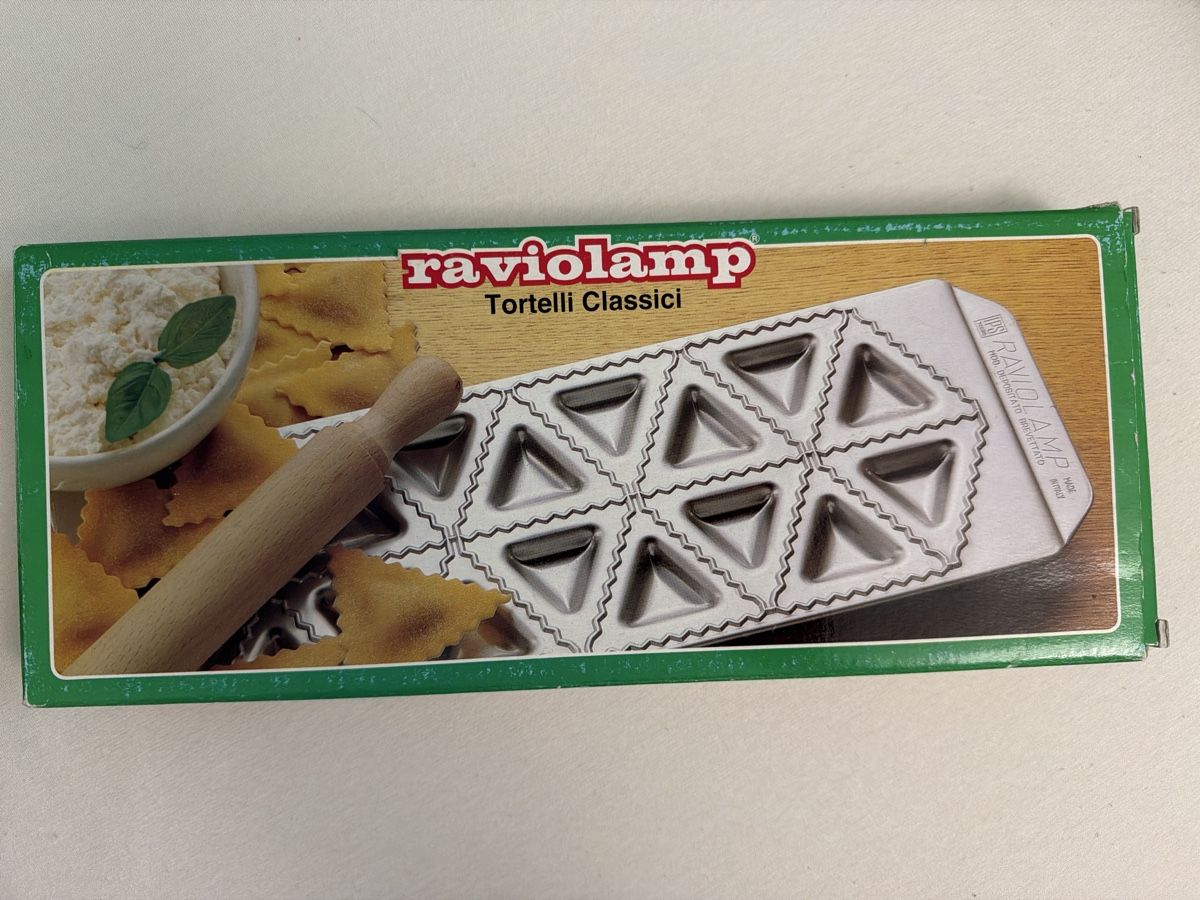 Cucine complete: Raviolamp Tortelli Classici – Usato da Münsingen venduto da Lop.