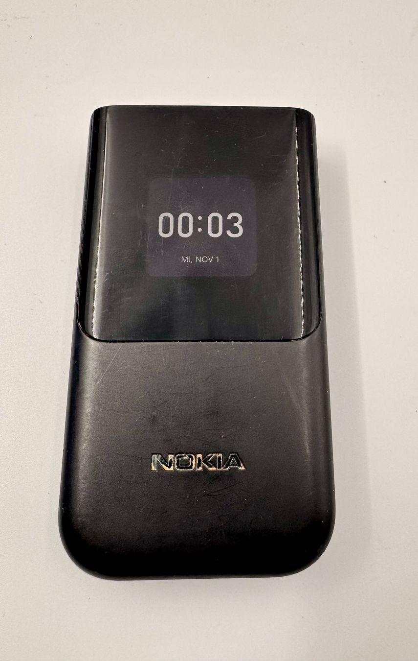 Nokia Handys / Smartphones: Nokia 2720 Flip 4G Dual SIM – Gebraucht aus Hermetschwil-Staffeln von Mobile2013