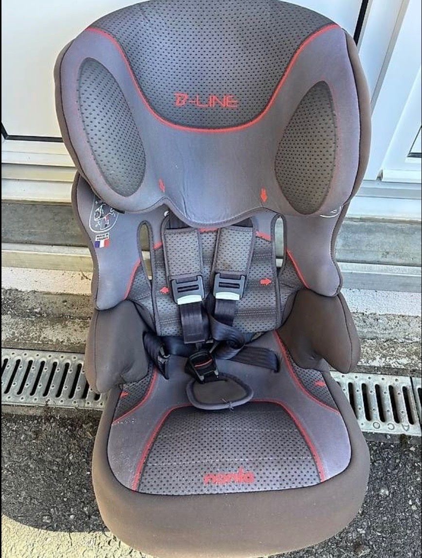 Auto-Kindersitze: Siège auto B-Line, confortable et sécurisé, comme neuf! – Gebraucht aus Châtillon FR von riocavalli
