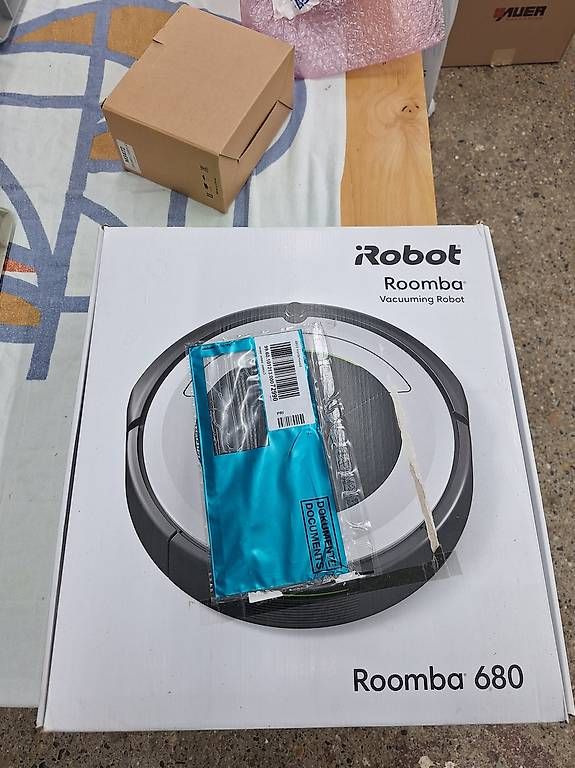 Irobot Aspirateurs & Accessoires: Saugroboter iRobot 680 – D'occasion à Gampelen par skullclamp 1