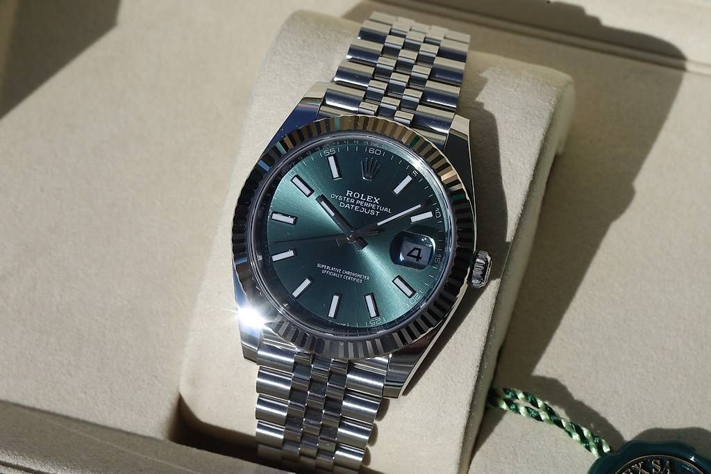 Rolex Uhren: Rolex Datejust  41 Mint – Neu (gemäss Beschreibung) aus Wollerau von RekociTimepieceGmbH