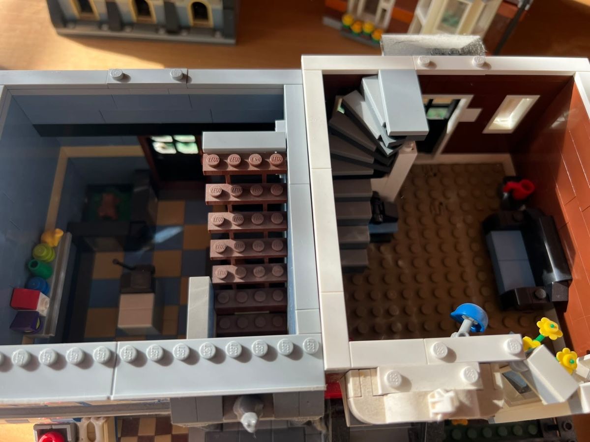 Kit di costruzioni: Lego Creator Expert Tierhandlung 10218  – Usato da Wattwil venduto da Weinachtsmann 1