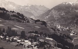 Portein mit Blick auf Sarn