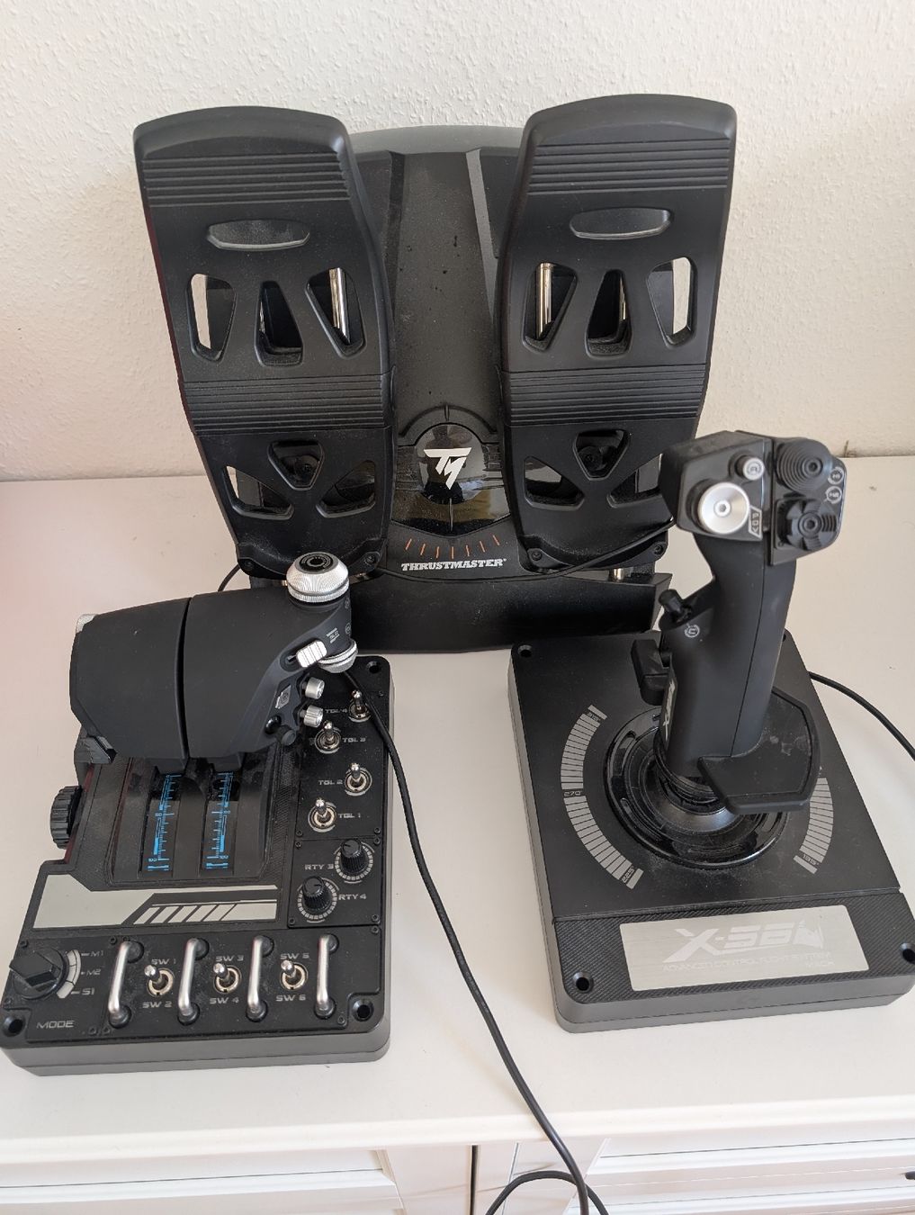 Logitech Controller: Joystick, manette Logitech, palonniers Thrustmaster X-56 – Nuovo (secondo la descrizione) da Genève venduto da pen_s7pw