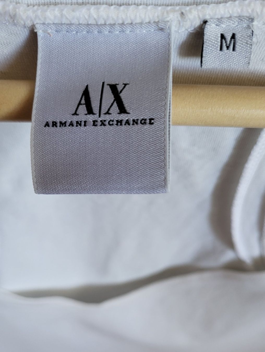 Armani Tops: A/X Armani Exchange Top, weiss, Grösse M – Gebraucht aus Schindellegi von Maidli8834 2
