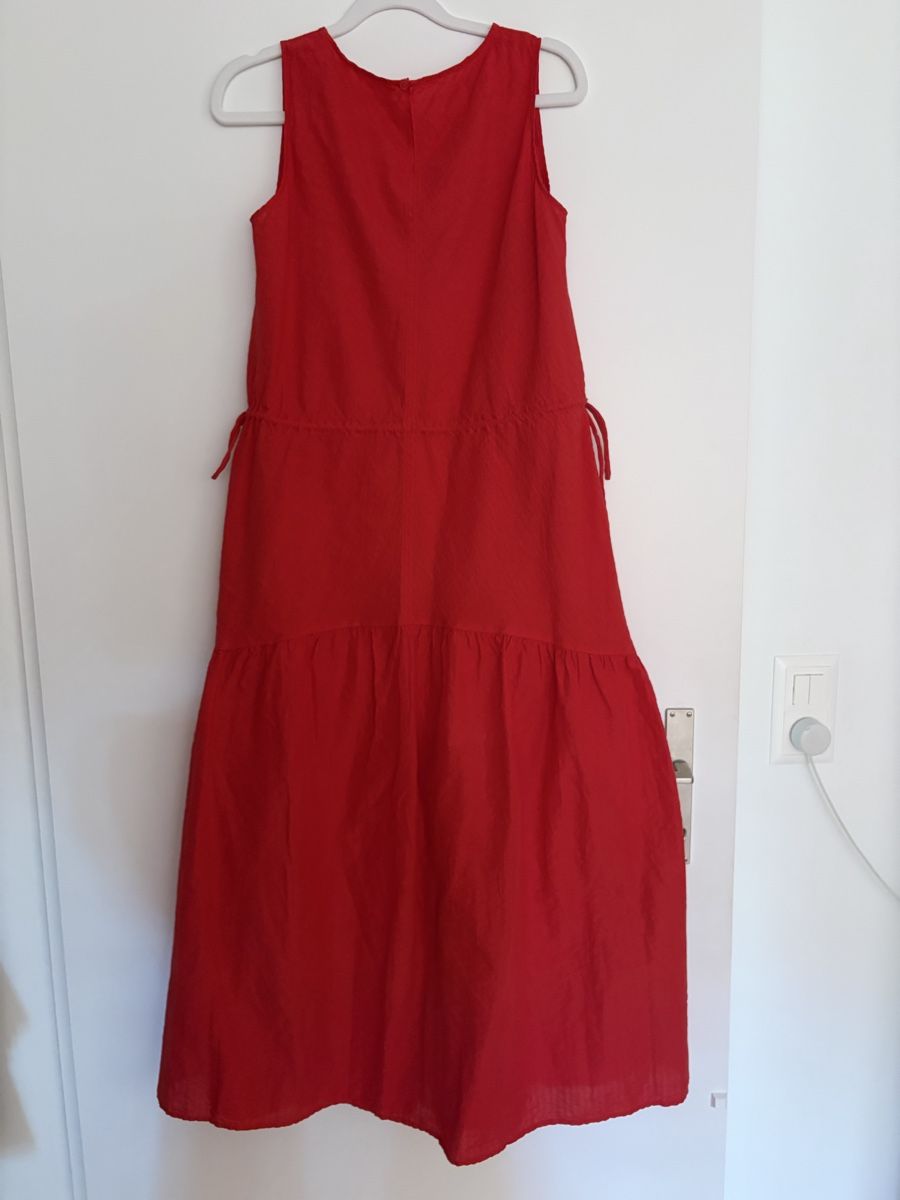Uniqlo Vestiti: Uniqlo Kleid XS – Nuovo (secondo la descrizione) da Zürich venduto da supereme