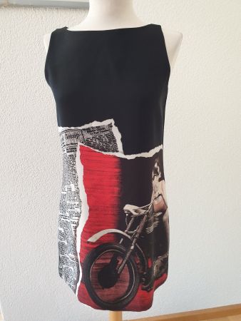 Moschino wunderschönes Printkleid Gr. 34