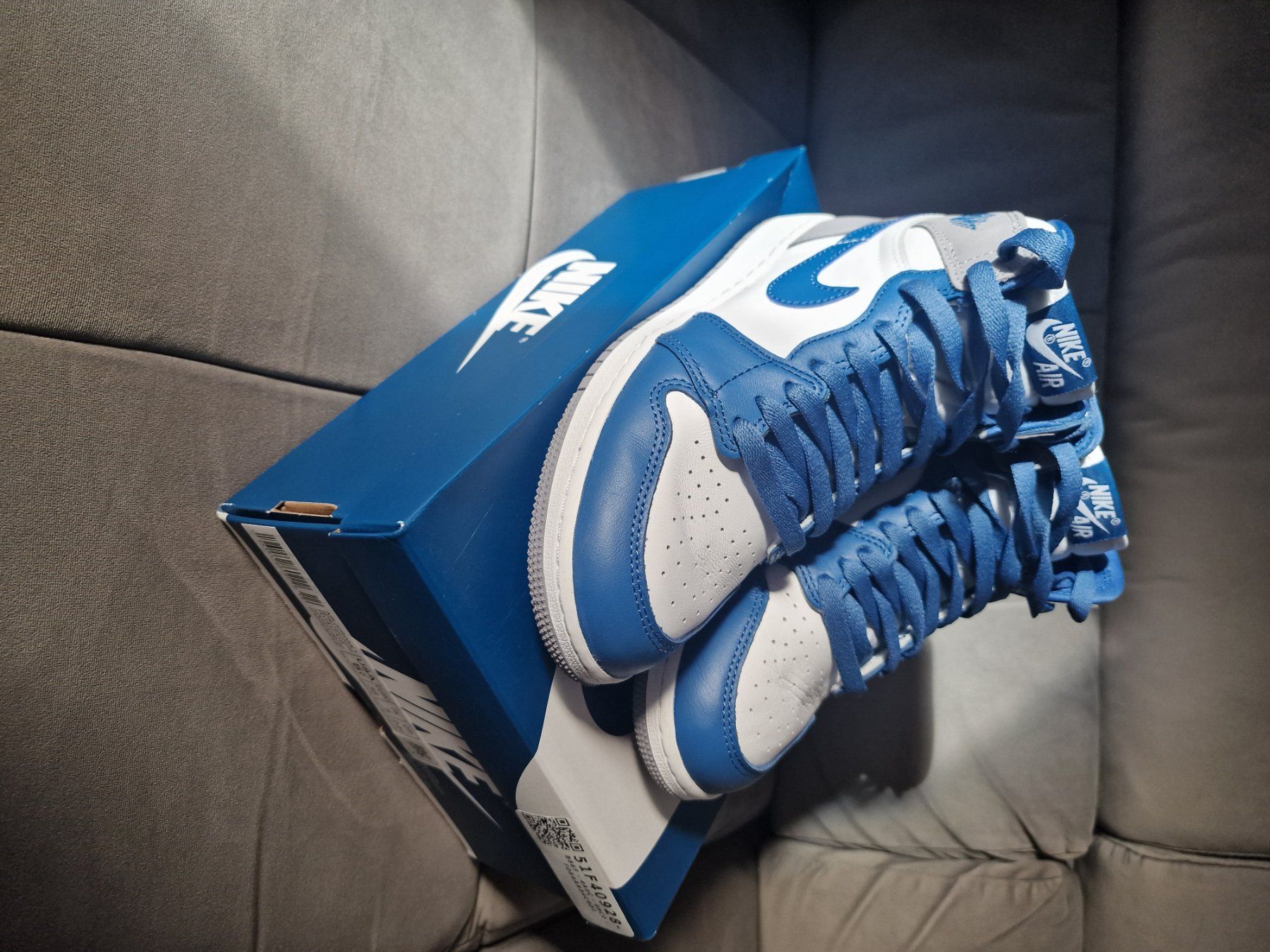 Jordan Scarpe da donna: Air Jordan 1 Mid bleu Taille 38 – Usato da Vuisternens-Ogoz venduto da Gwen1109