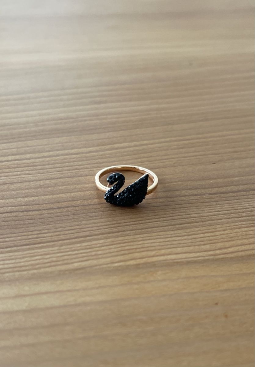Swarovski Anelli: Swarovski Ring Iconic Swan, Grösse 52 – Nuovo (secondo la descrizione) da Steffisburg venduto da Chanty_96