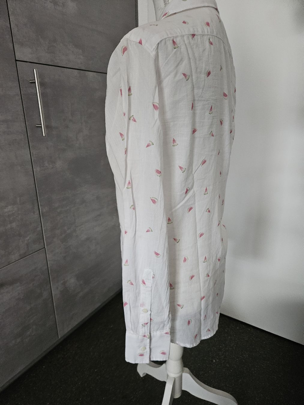 H&M Camicette: Damen Bluse L.O.G.G. mit Wassermelonenmuster Grösse 34 – Nuovo (secondo la descrizione) da Anwil venduto da tamoos 1