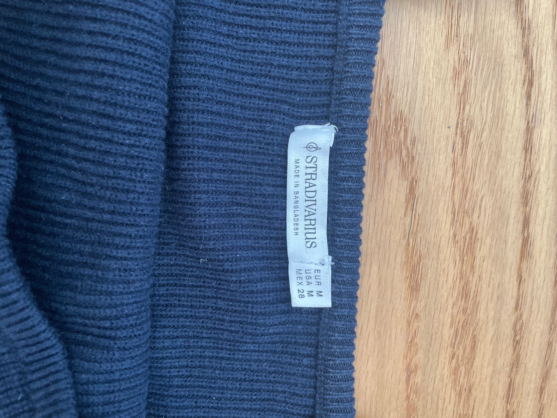 Stradivarius Top: stradivarius weisses und blaues top – Usato da Zürich venduto da M500ZH 4