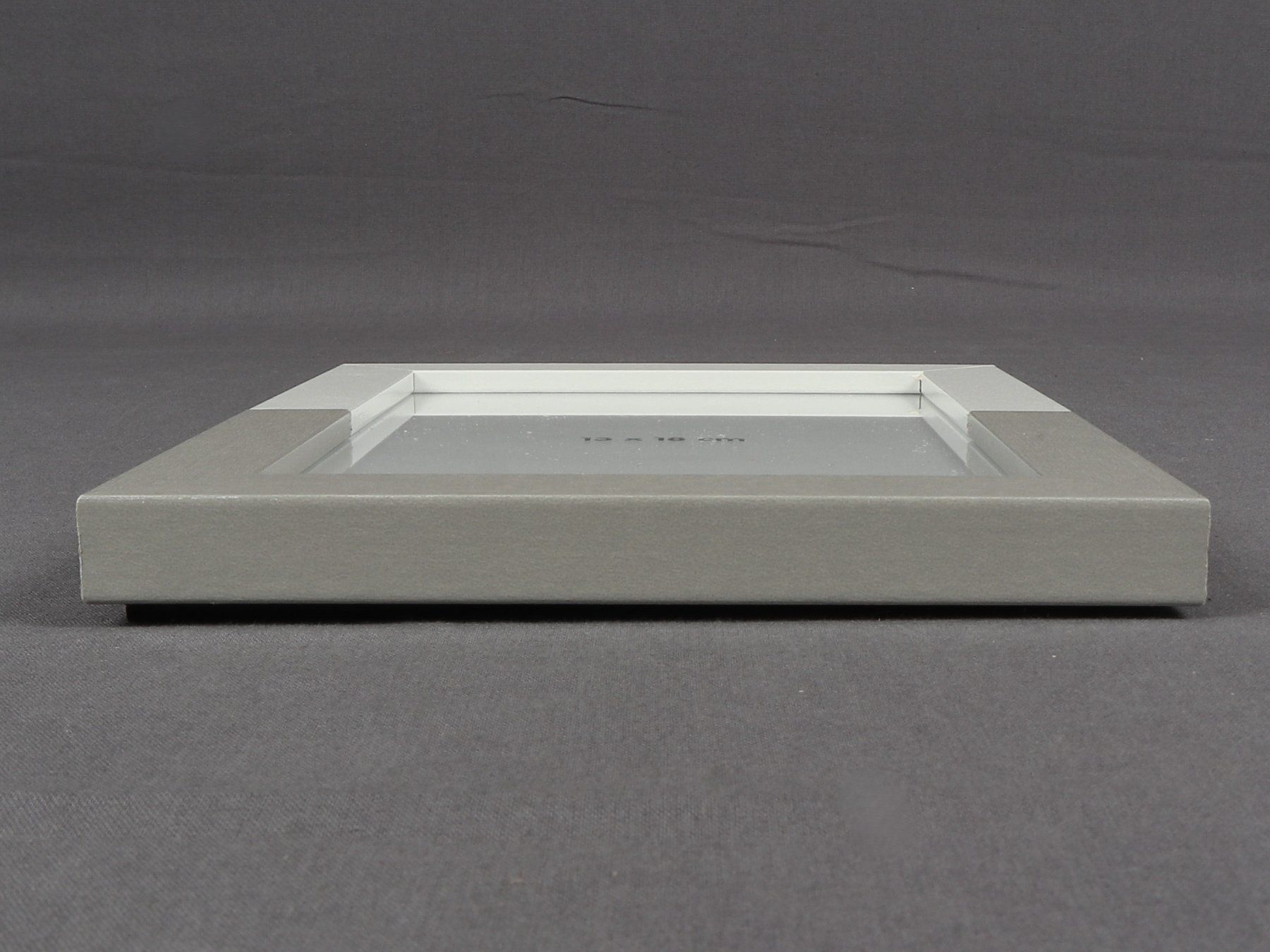 Bilderrahmen: BILDERRAHMEN 13 mal18 cm weiss grau – Neu (gemäss Beschreibung) aus Steinen von Restwert_Steinen 1