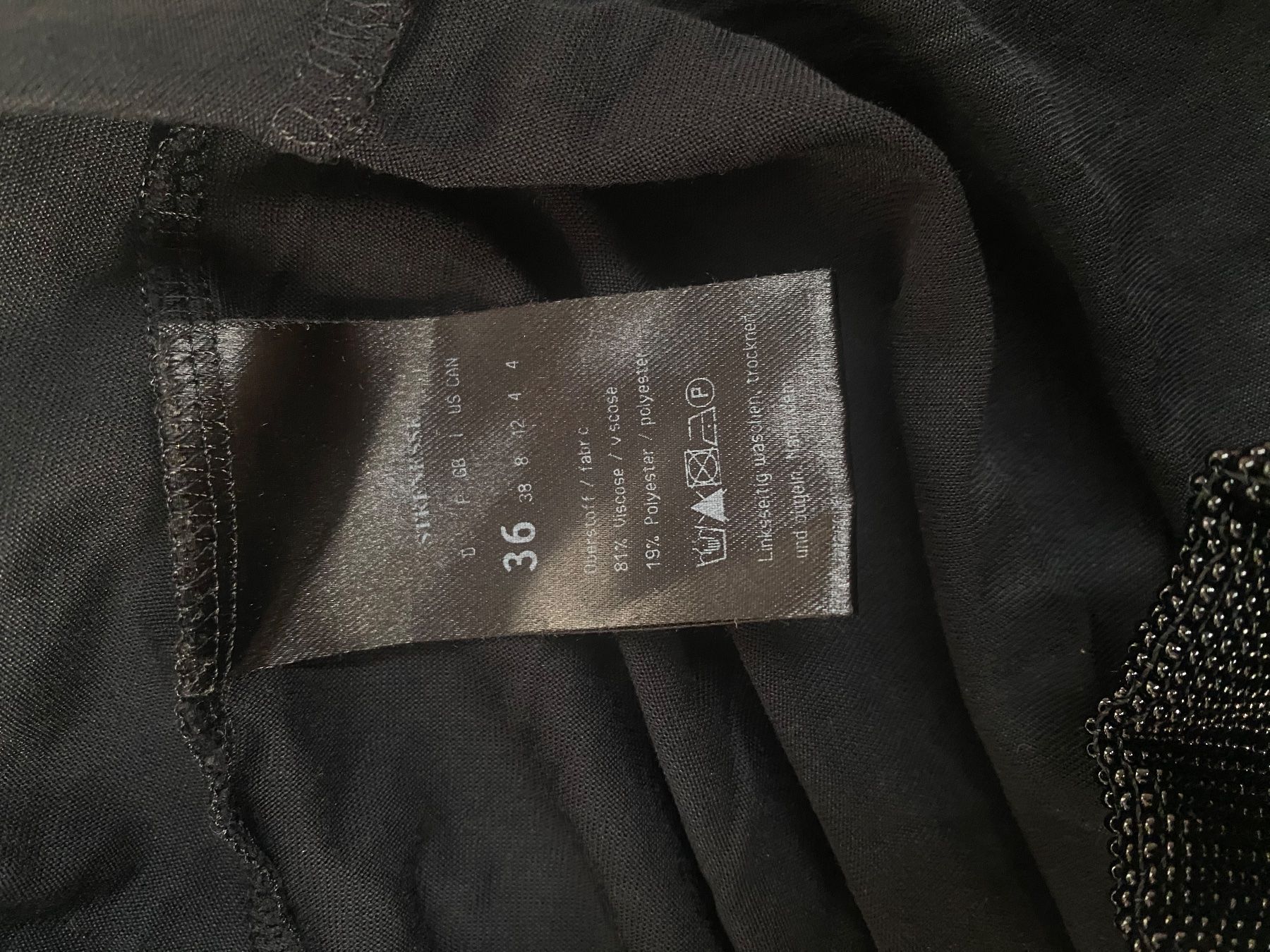 Strenesse Tops: Schwarzes Top von Strenesse S – Gebraucht aus Chur von simhofstr 2