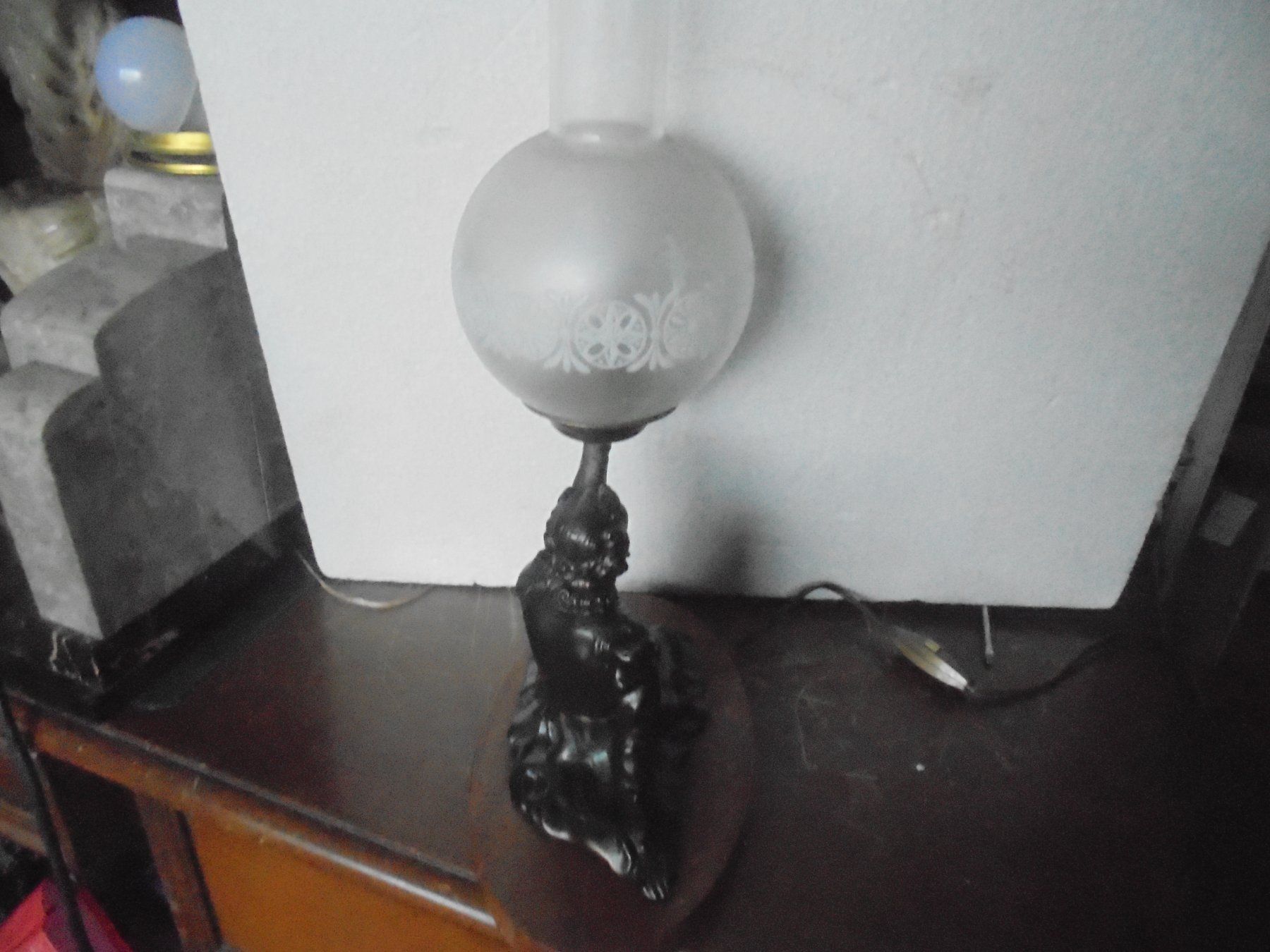 Lampen: Antike, kleine Tischlampe ca. 1940 – Gebraucht aus Camorino von Hunpete 5