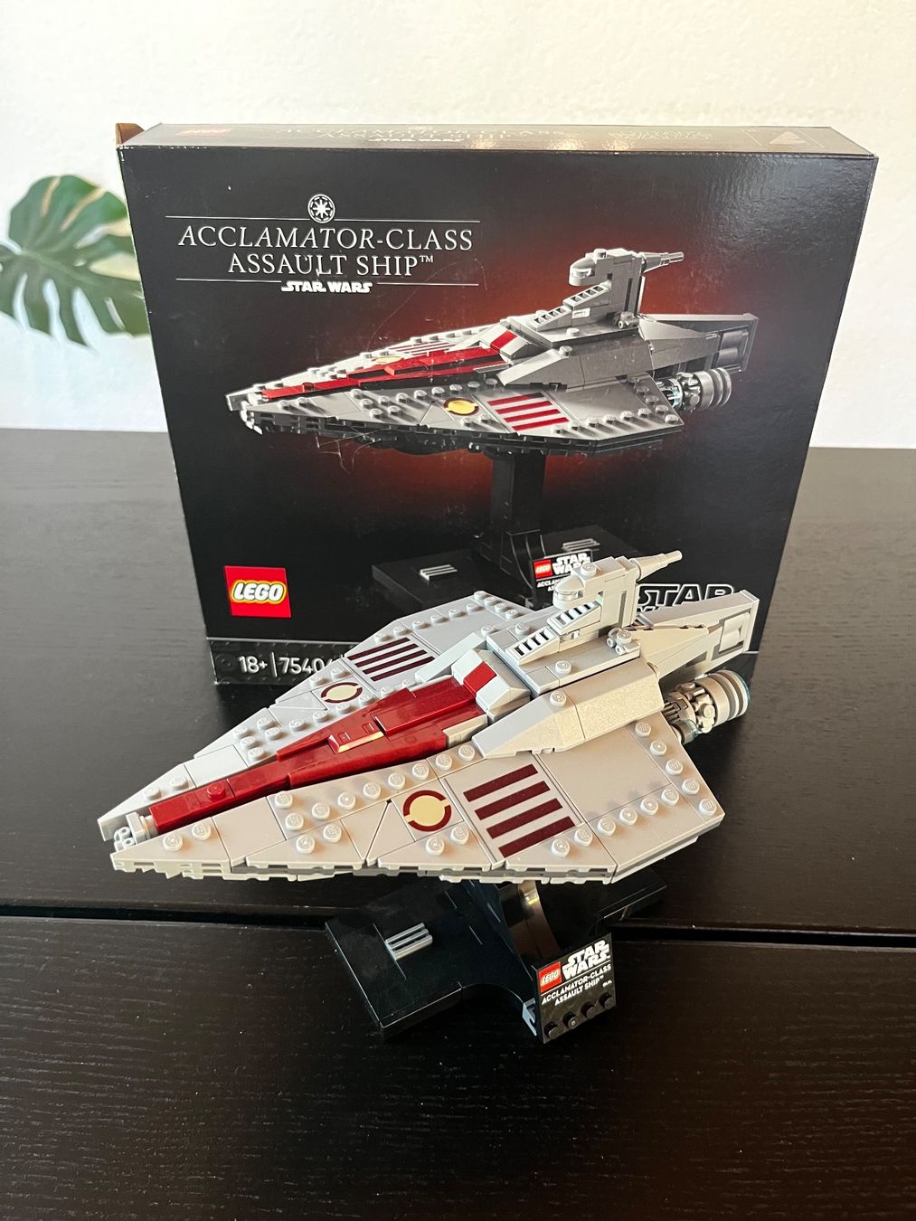 Lego Kit di costruzioni: LEGO Assault Schiff der Acclamator-Klasse - 75404 – Usato da Unterseen venduto da butternose 1