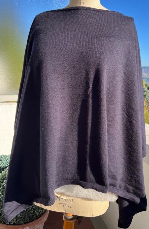 COS  Poncho aus Wolle dunkelblau