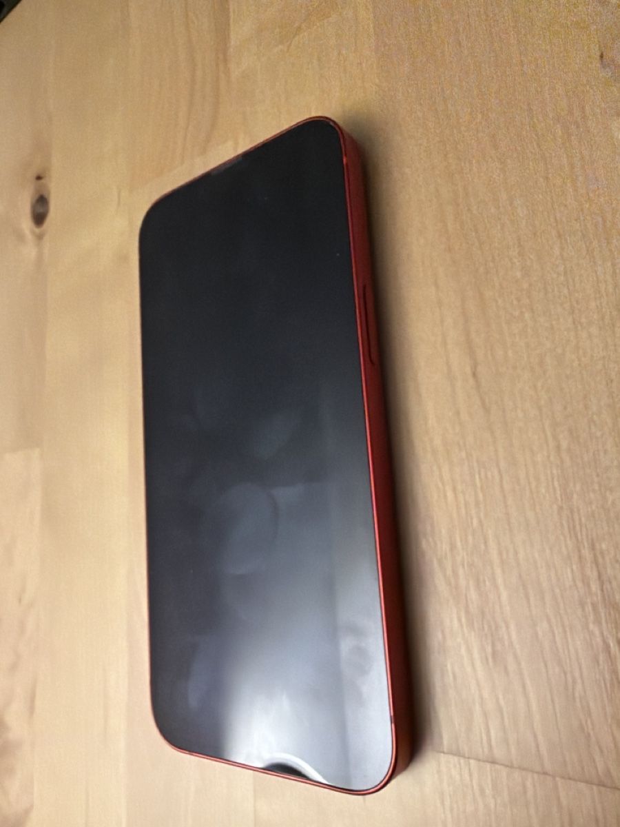 Apple Telefoni cellulari / Smartphones: iPhone 13 rouge (PRODUCT)RED  avec coques – Usato da Troistorrents venduto da Ricardolino1993 1