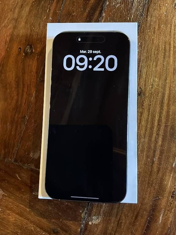Handys / Smartphones: iPhone 16 pro Max excellent état  – Gebraucht aus Marsens von mch_9wkl