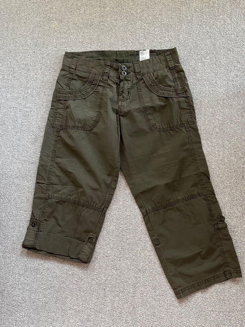 Pantaloni: 7/8 Hose Gr 34 Fabrikneu – Nuovo e nell'imballaggio originale da Rekingen AG venduto da Barmaleus